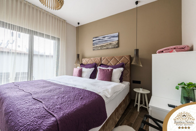 DELUXE DVOSOBAN APARTMAN SA TERASOM 5, Rustica Nocte Boutique apartmani u centru Požege, Slavonija Požega