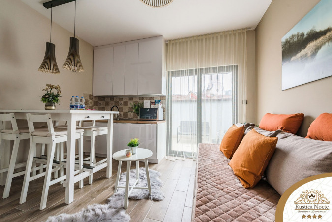 DELUXE DVOSOBAN APARTMAN SA TERASOM 5, Rustica Nocte Boutique apartmani u centru Požege, Slavonija Požega